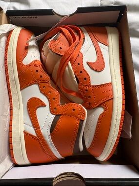 Kids Orange and White High-Top Sneakers Nike retro high OG youth size 3